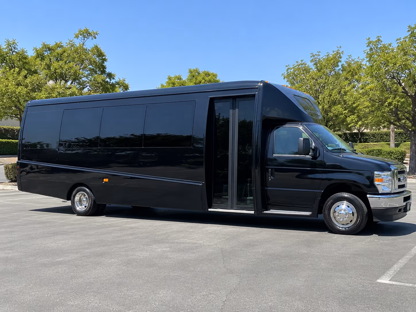 arlington bus rentals for trade shows and conferences