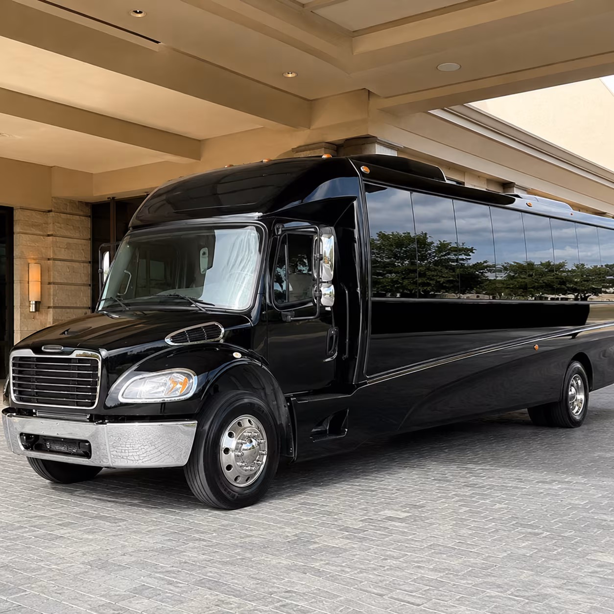 book airport transfers to dfw for executive teams and conference groups